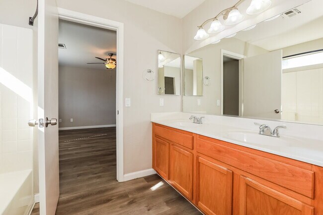 Building Photo - 2297 W Camp River Rd