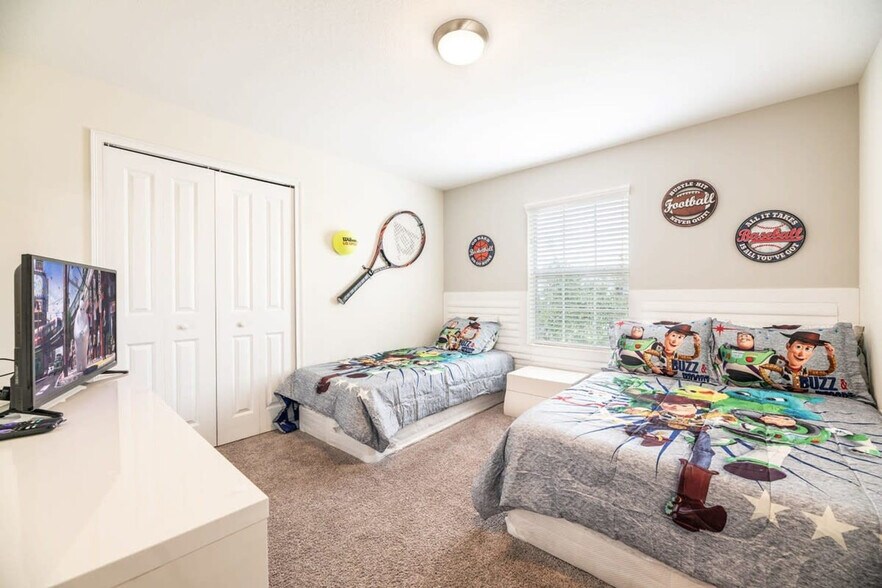 Building Photo - 1571 Moon Valley Dr