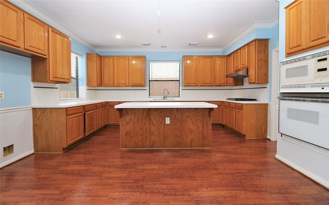 Building Photo - 10419 Pearl Dr