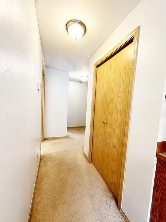 Building Photo - Spacious 3-Bed, 2-Bath Home with Garage – ...