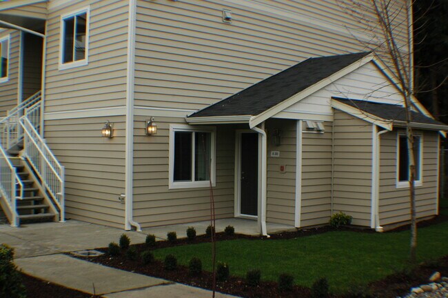 Building Photo - 2128 SW Holden St