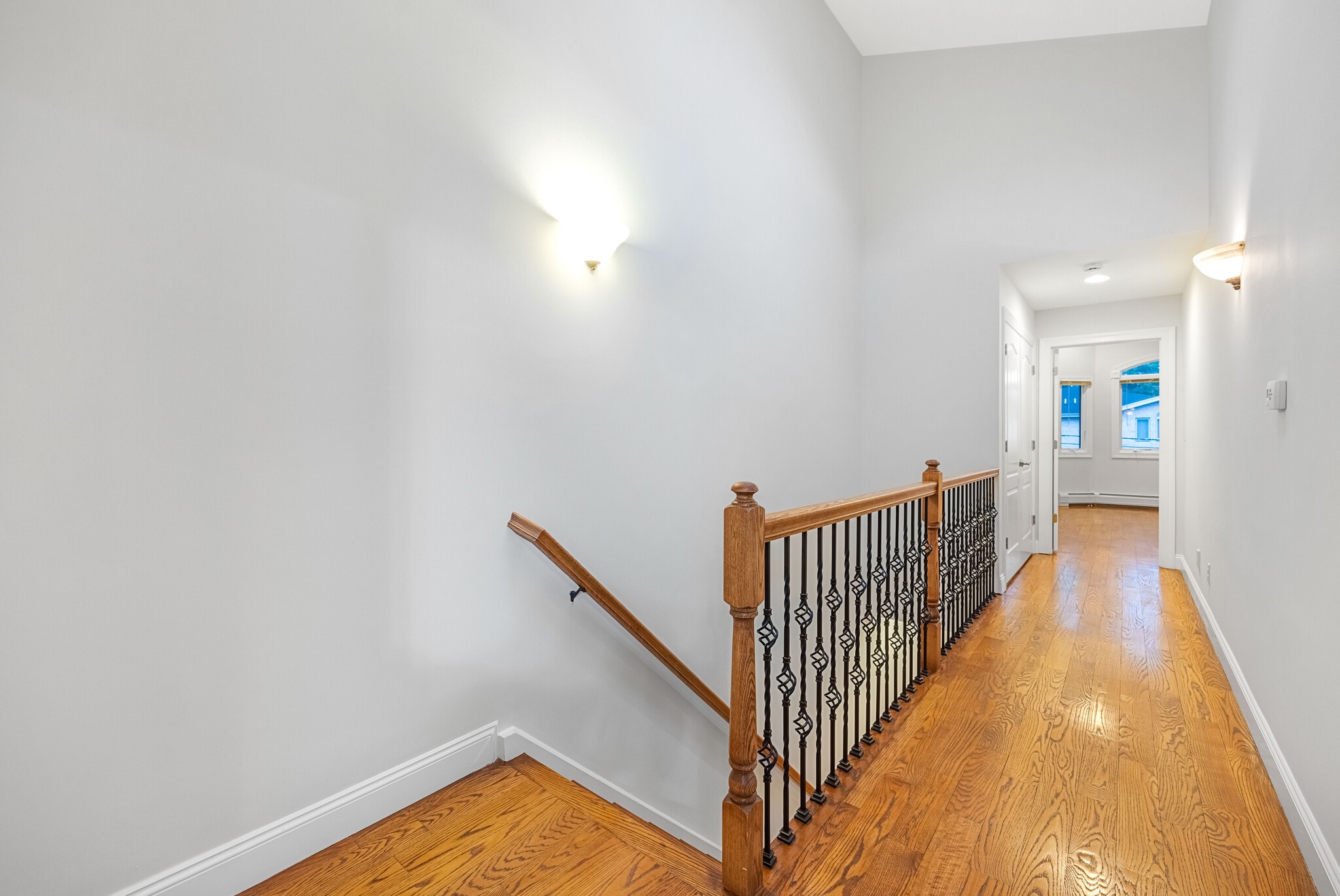 Building Photo - 258 4th St