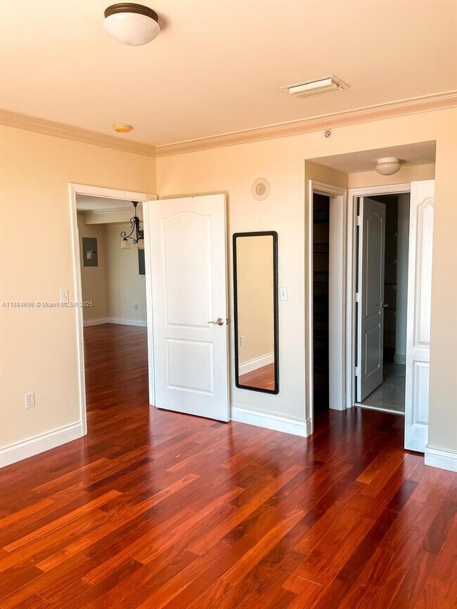 Building Photo - 2501 Douglas Rd