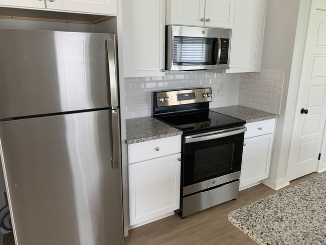 Building Photo - Northern Village