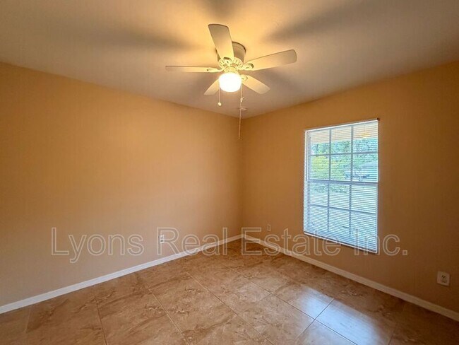 Building Photo - 208 Homewood Ave S