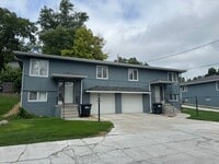 Building Photo - 5136 Poppleton Ave