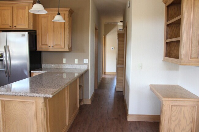 Building Photo - Beautiful home in Medicine Park !!