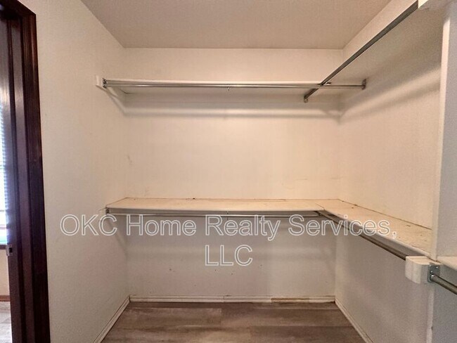 Building Photo - 13204 SW 2nd Terrace