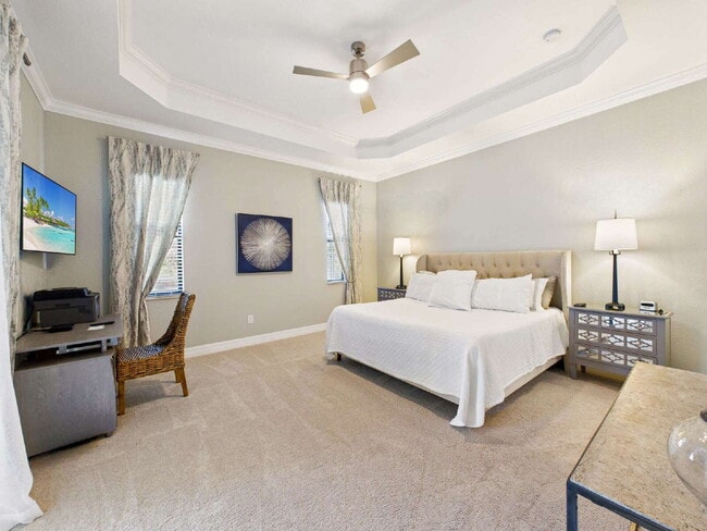 Building Photo - SEASONAL RENTAL – Available December throu...