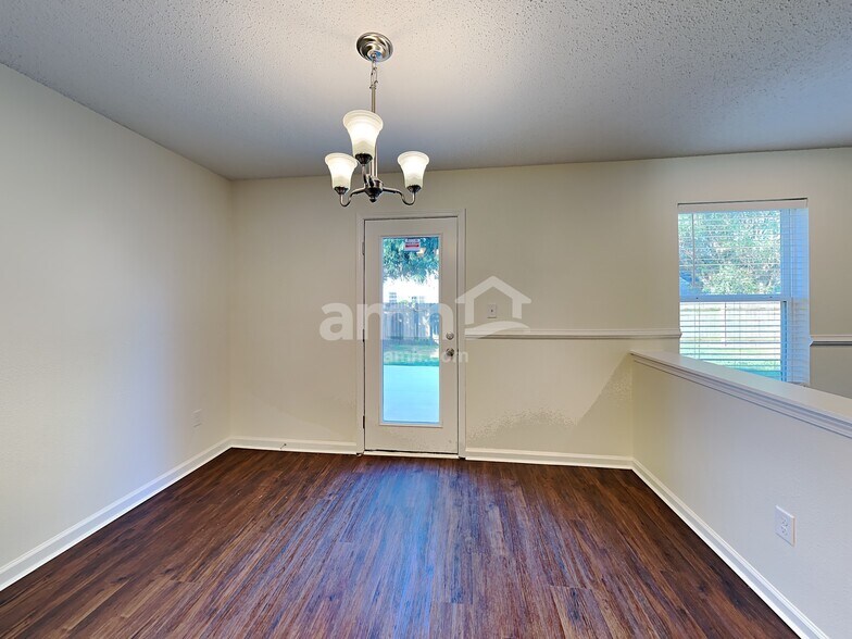 Building Photo - 12483 Old Pond Rd