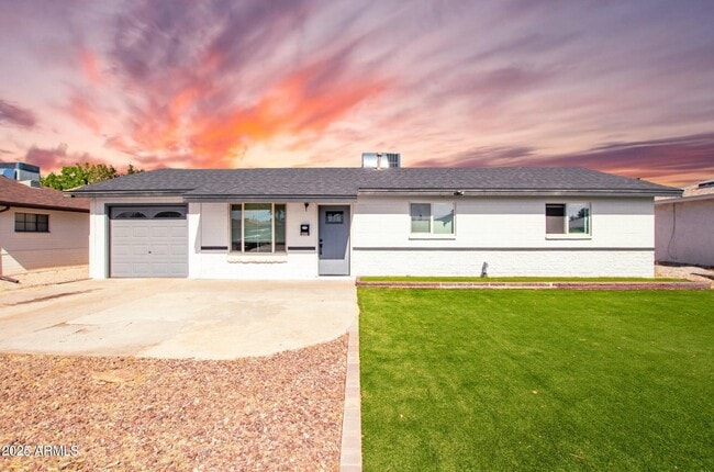 Primary Photo - 4628 E Monte Vista Rd