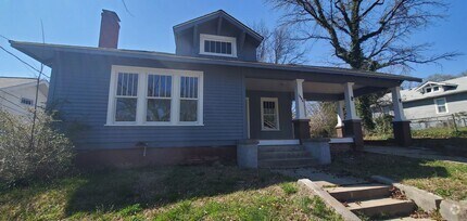 Building Photo - 3 Bedroom 1 Bathroom House