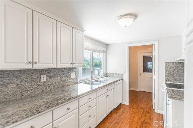 Building Photo - 26315 Roundtree Ct