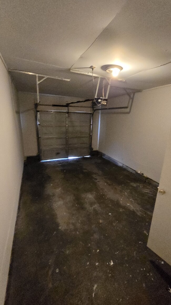 Building Photo - 512 Woodward Ave