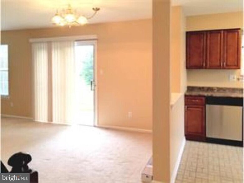 Building Photo - 39 Banbury Ct