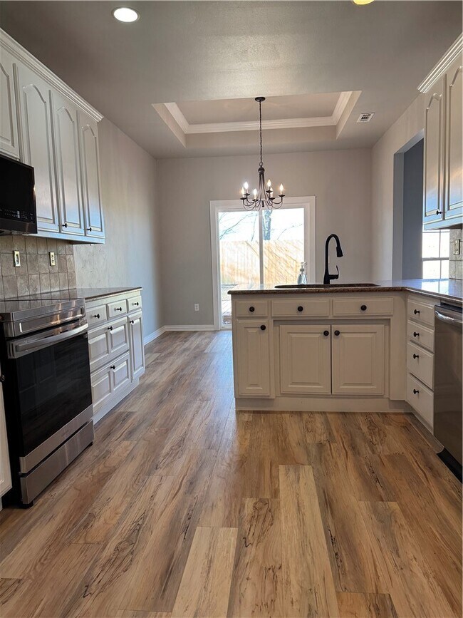 Building Photo - 314 Center Dr