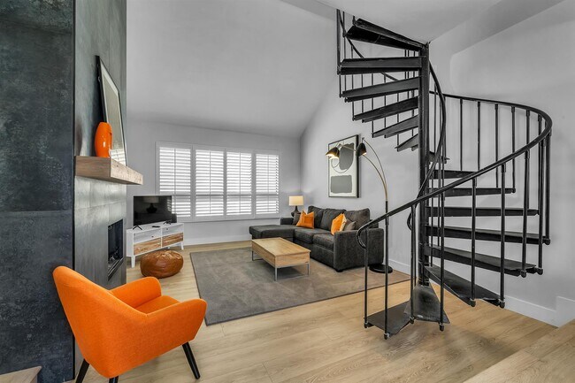 Building Photo - 1412 N Crescent Heights Blvd