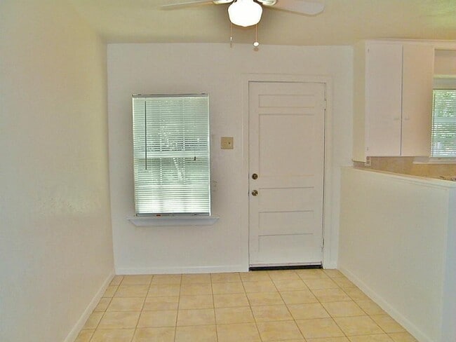 Building Photo - 256 FM 3083