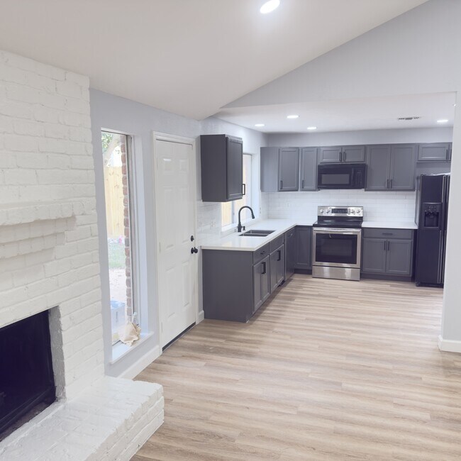 Primary Photo - 12626 Havenrock Dr