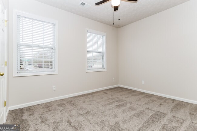 Building Photo - 1213 Winwood Dr