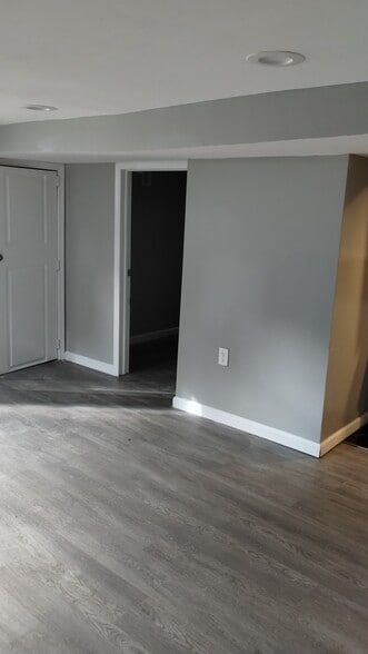 Building Photo - 3107 Evergreen Ave