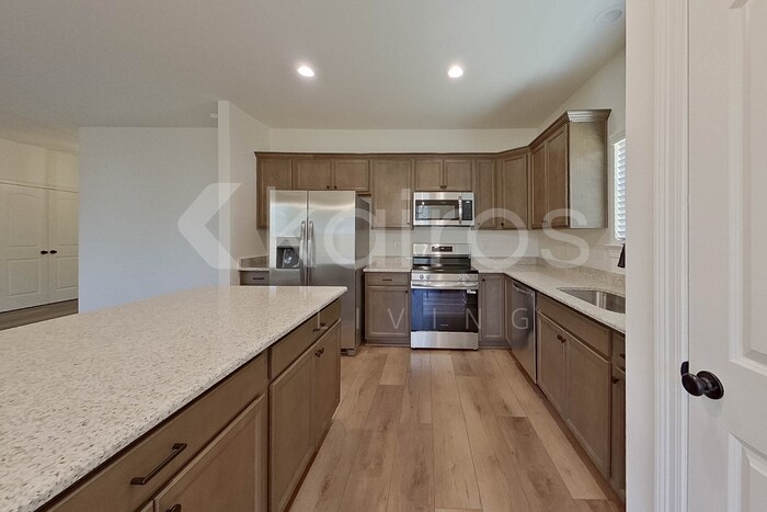 Building Photo - 302 Carencro St