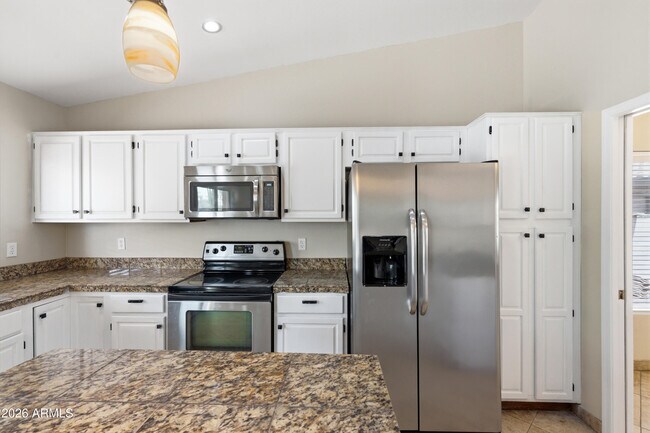 Building Photo - 2743 E Verbena Dr