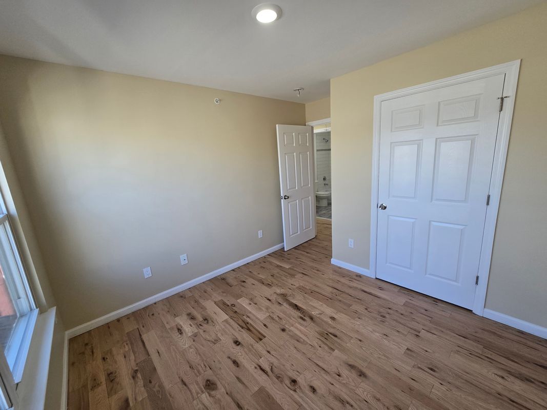 Building Photo - 53 Philip Pl