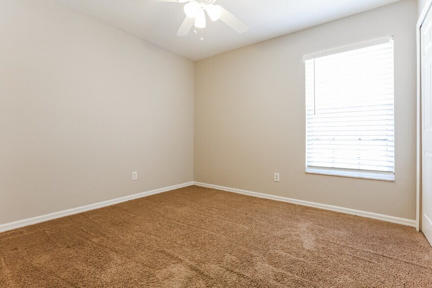 Building Photo - 2525 Mather Ln