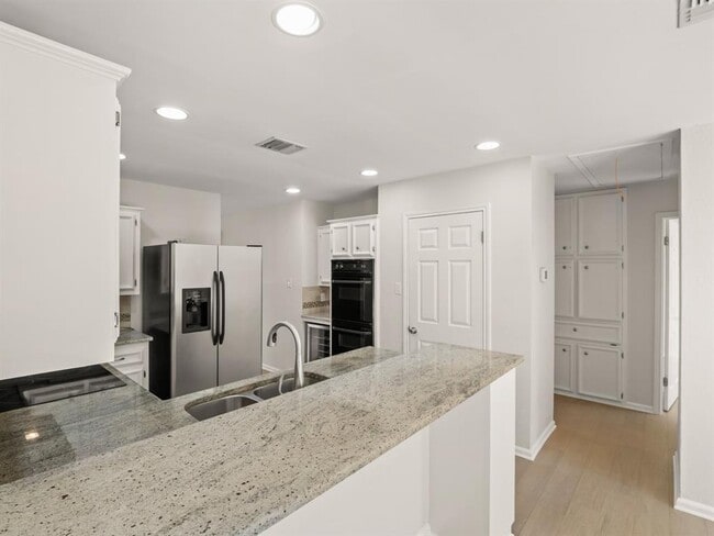 Building Photo - 4713 Trail Crest Cir