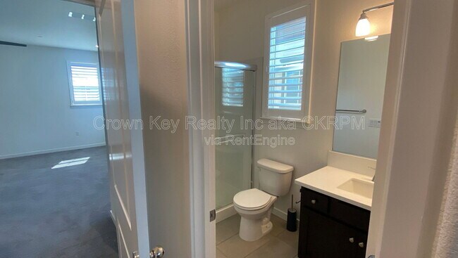 Building Photo - 17823 Taft Dr