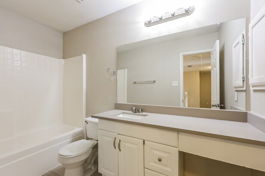 Building Photo - 8416 Prairie Rose Ln