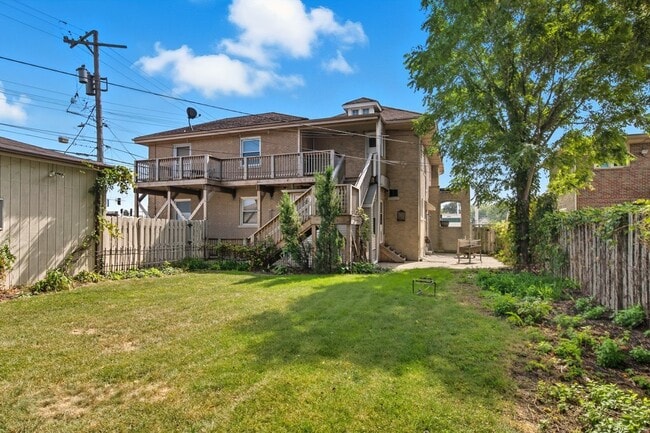 Building Photo - 2418 Burr Oak Ave
