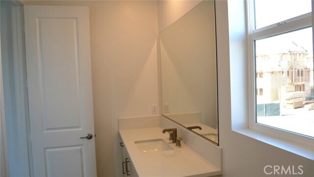 Building Photo - 254 Proctor