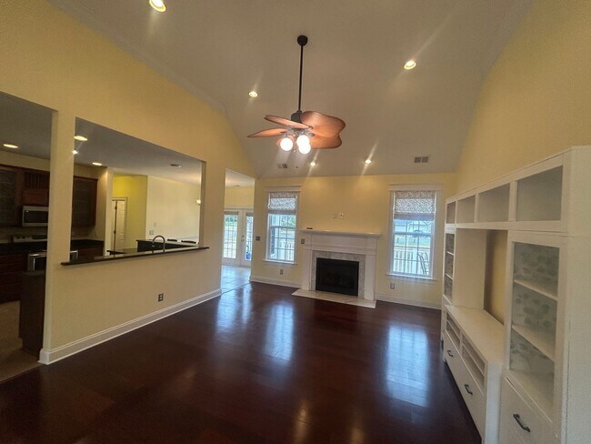 Building Photo - 4 BR, 2 BA unit in Wild Wing - Coming Soon!