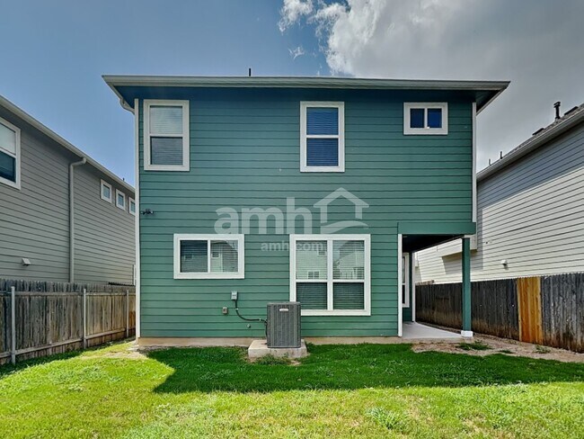 Building Photo - 2733 Wolfcreek