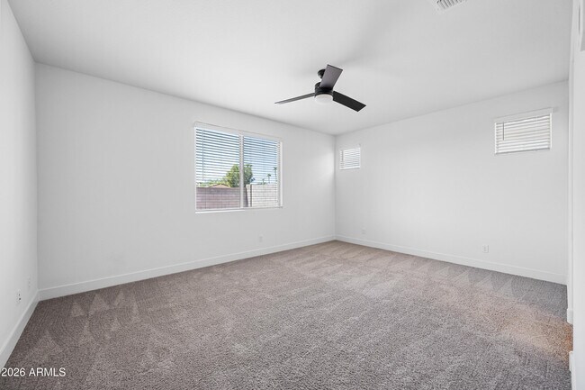 Building Photo - 2090 S 242nd Dr