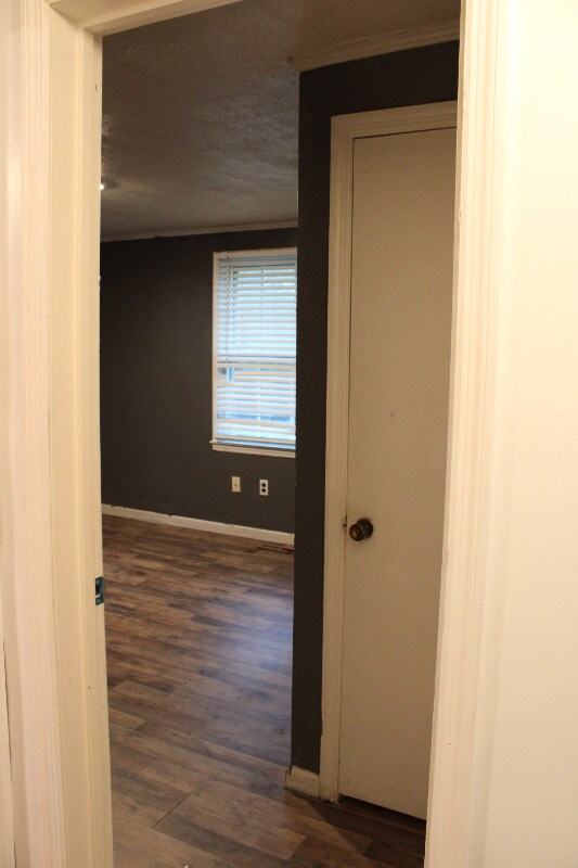 Building Photo - 225 Bland St