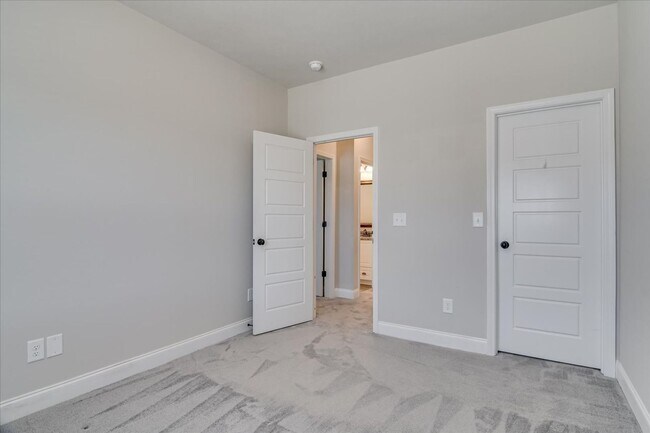 Building Photo - 4 bedroom, 2.5 bathroom in Harlem, GA
