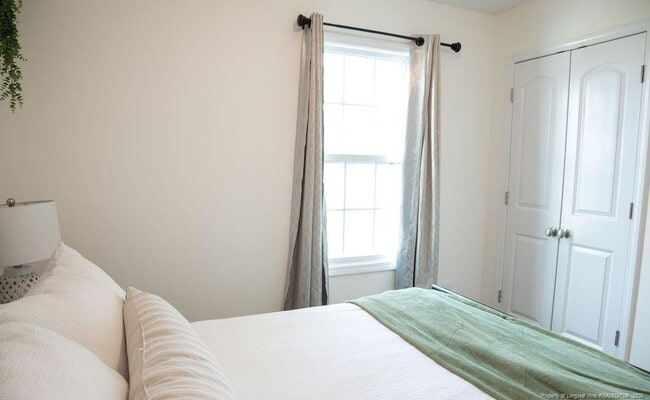 Building Photo - 1246 Brickyard Dr