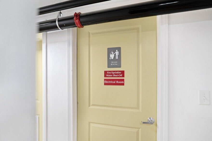 Building Photo - 39 Geneva St