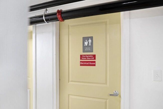 Building Photo - 39 Geneva St