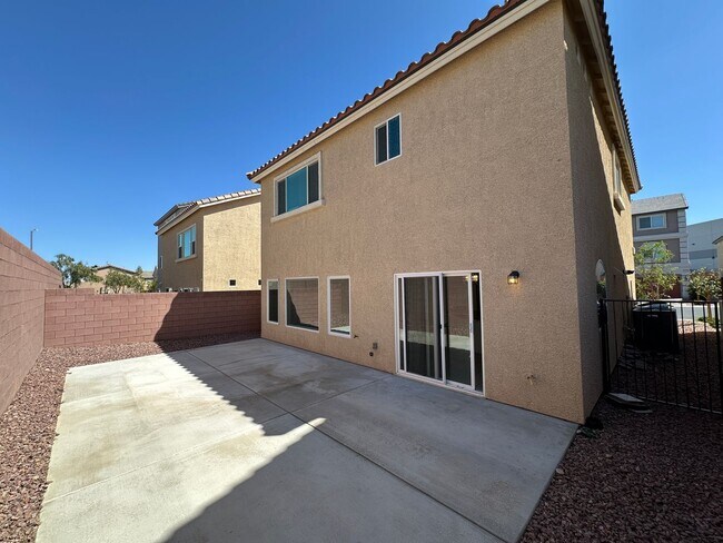 Building Photo - Robindale & Westwind - Phase 1