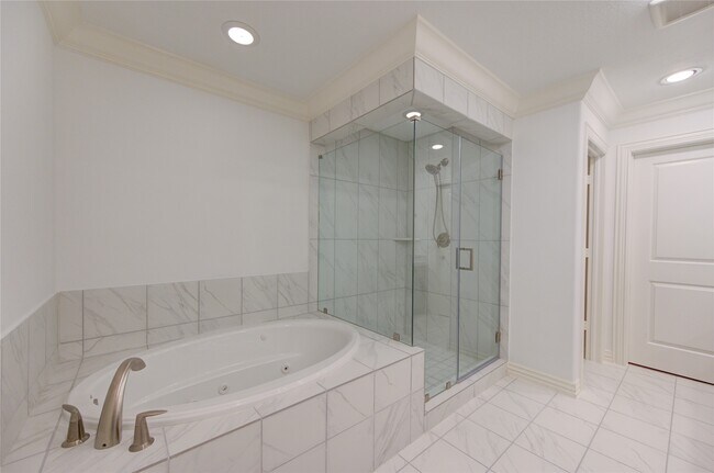 Building Photo - 13605 Teal Bluff Ln