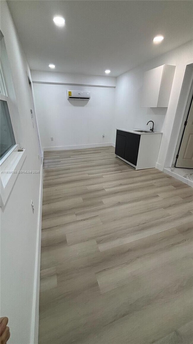 Building Photo - 1201 NW 79th Way