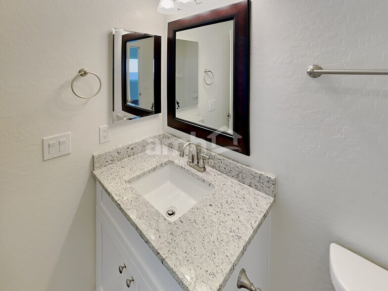 Building Photo - 2833 E Morenci Rd