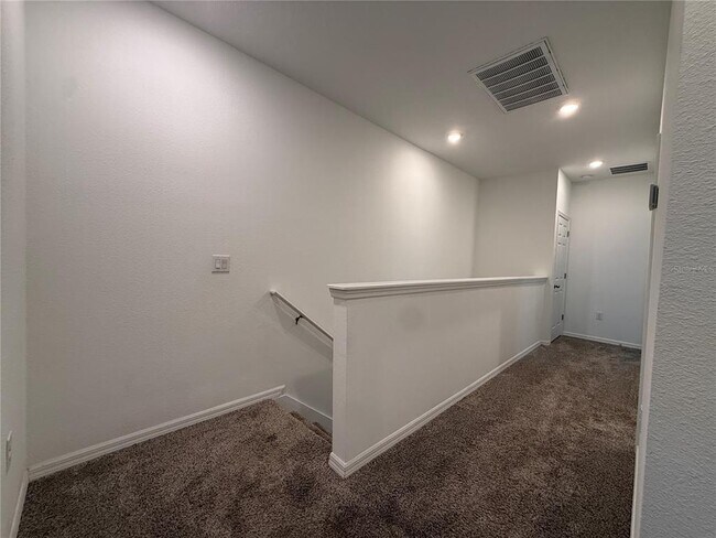 Building Photo - 15097 Willow Arbor Cir