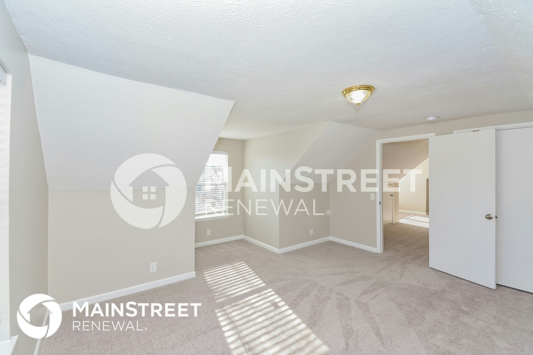 Building Photo - 2003 Somerset Pl