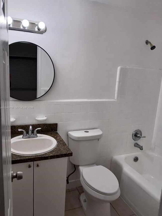 Building Photo - 505 NE 82nd St