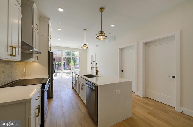 Building Photo - 4347 Harrison St NW